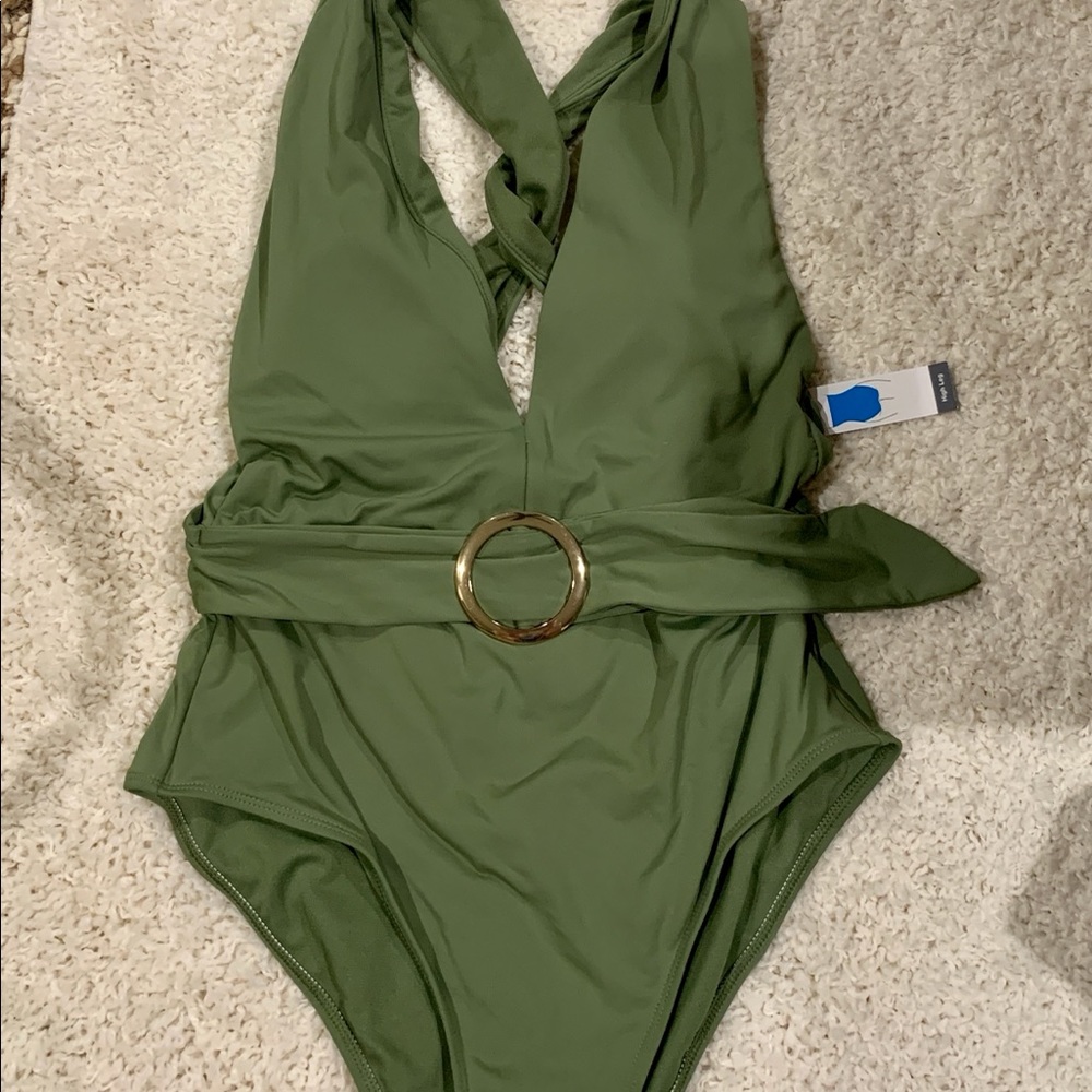 Time & Tru belt one piece swimsuit sz Med